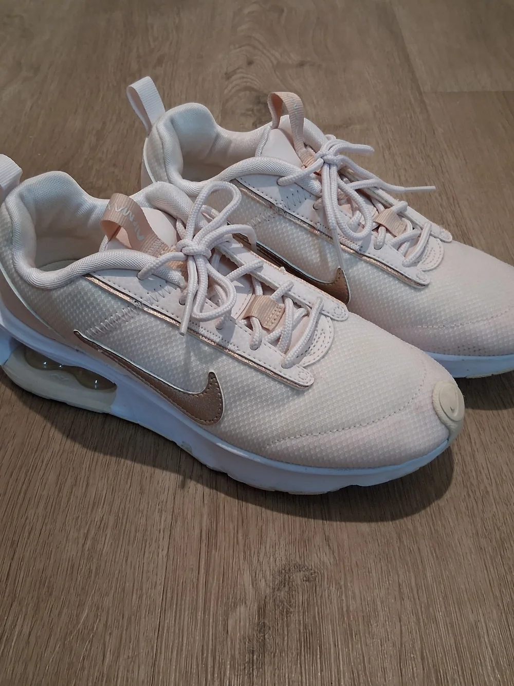 Nike lightweight athletic